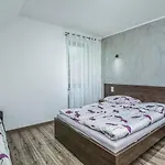 Pet Friendly Home In Kamien With Sauna בית נופש *