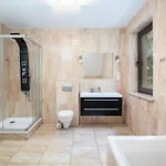 Pet Friendly Home In Kamien With Sauna בית נופש